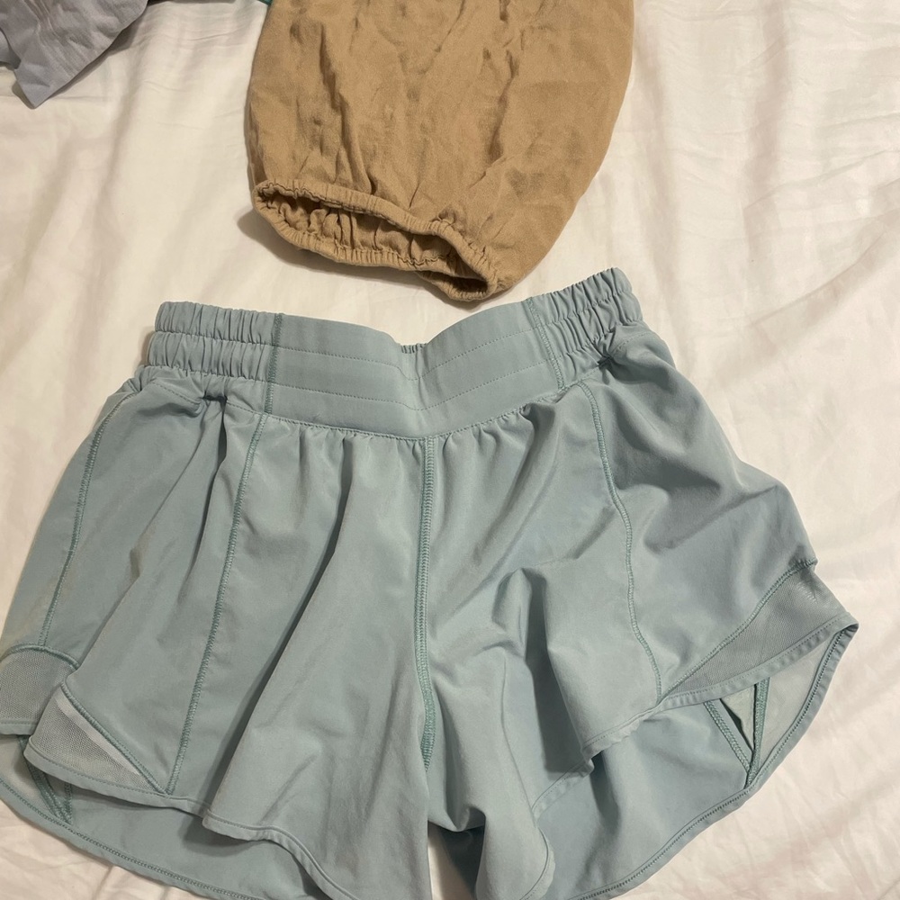 Lulu shorts size 4 tall